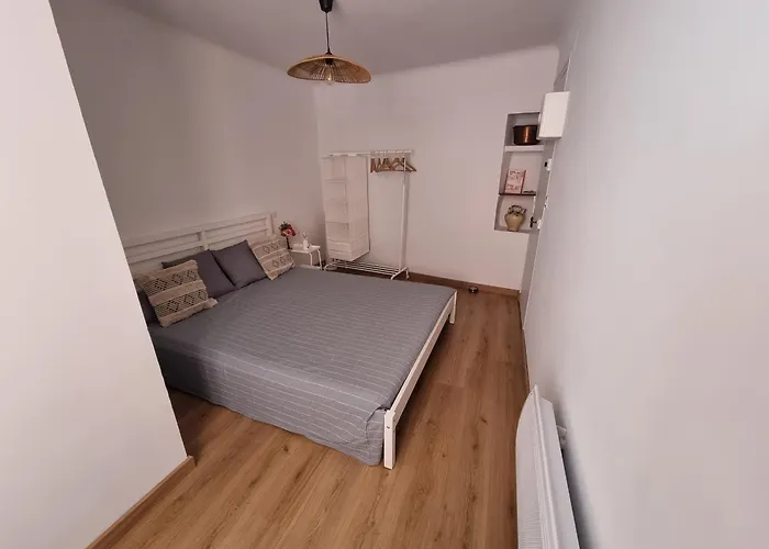 Vakantiehuis - Maison T2 Charme Vieux Village, 4 Pers. - Fr-1-309-528 *